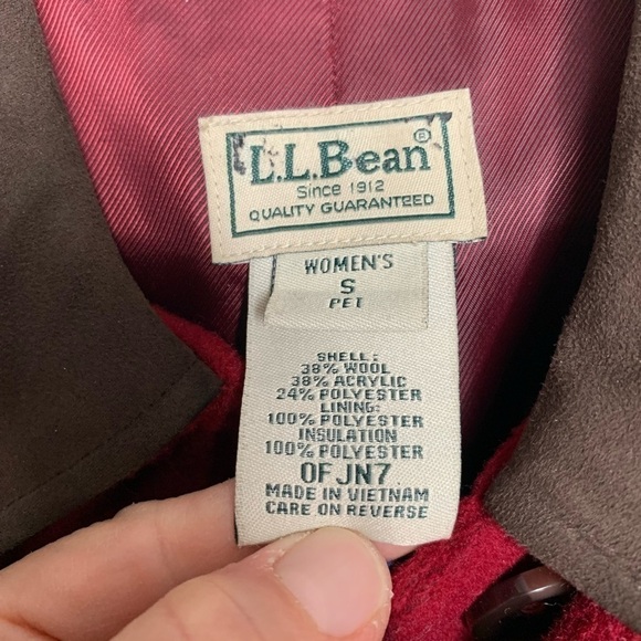 Ll Bean Womens Wool Blend Barn Coat size Small Petite Red Warm Lined - Picture 2 of 4